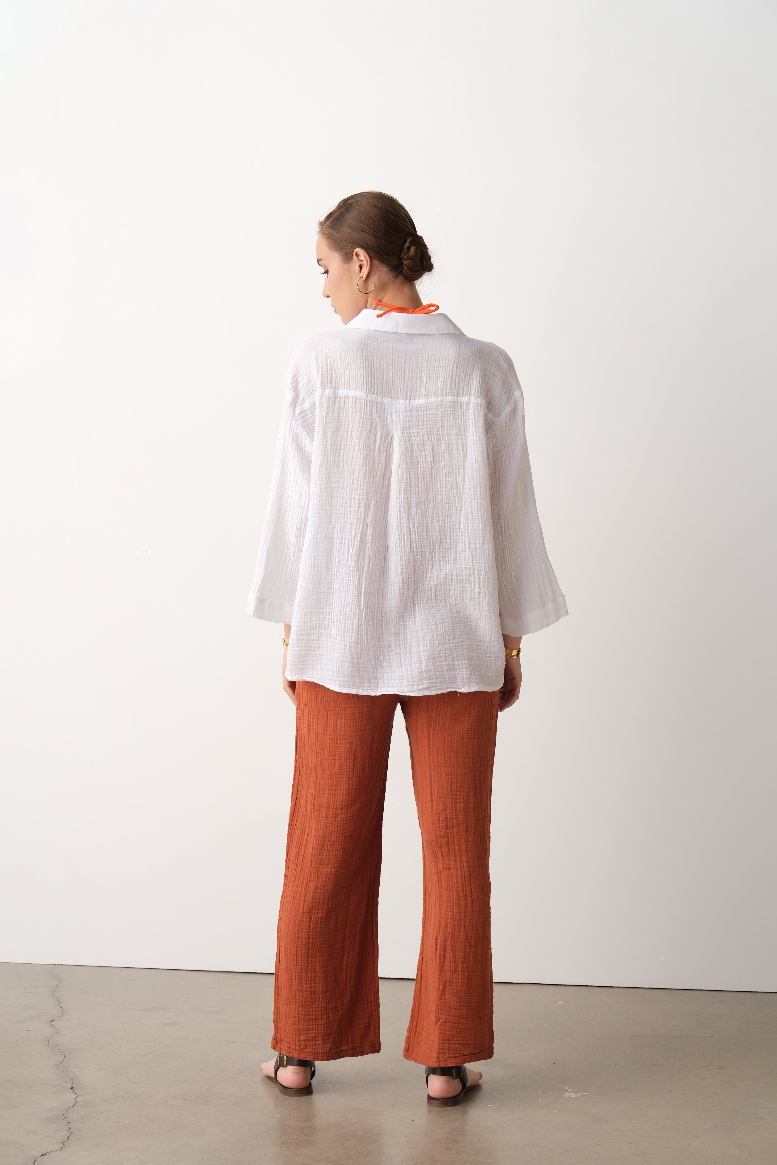 Ela – Woman Long Sleeve Shirt