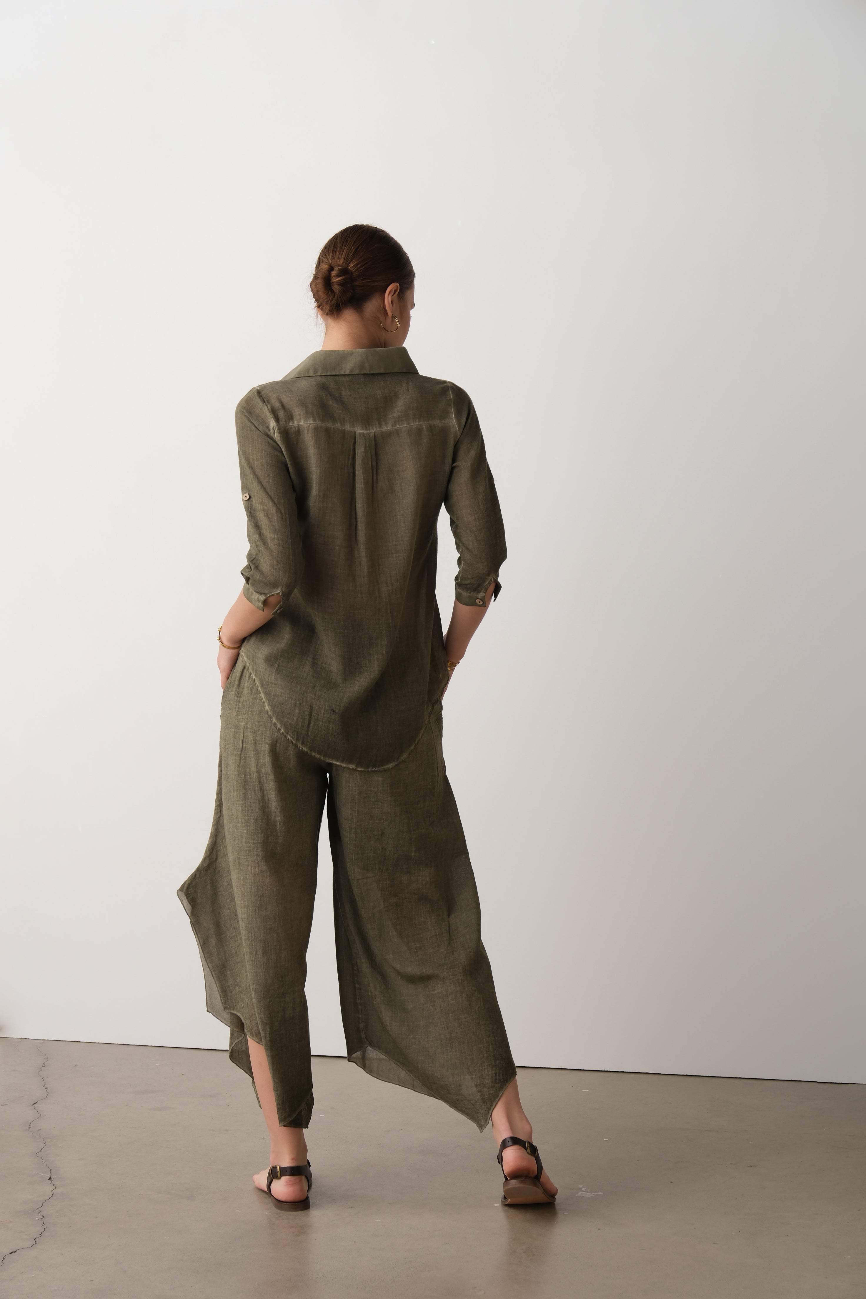 Nasma – Woman Long Sleeve Shirt