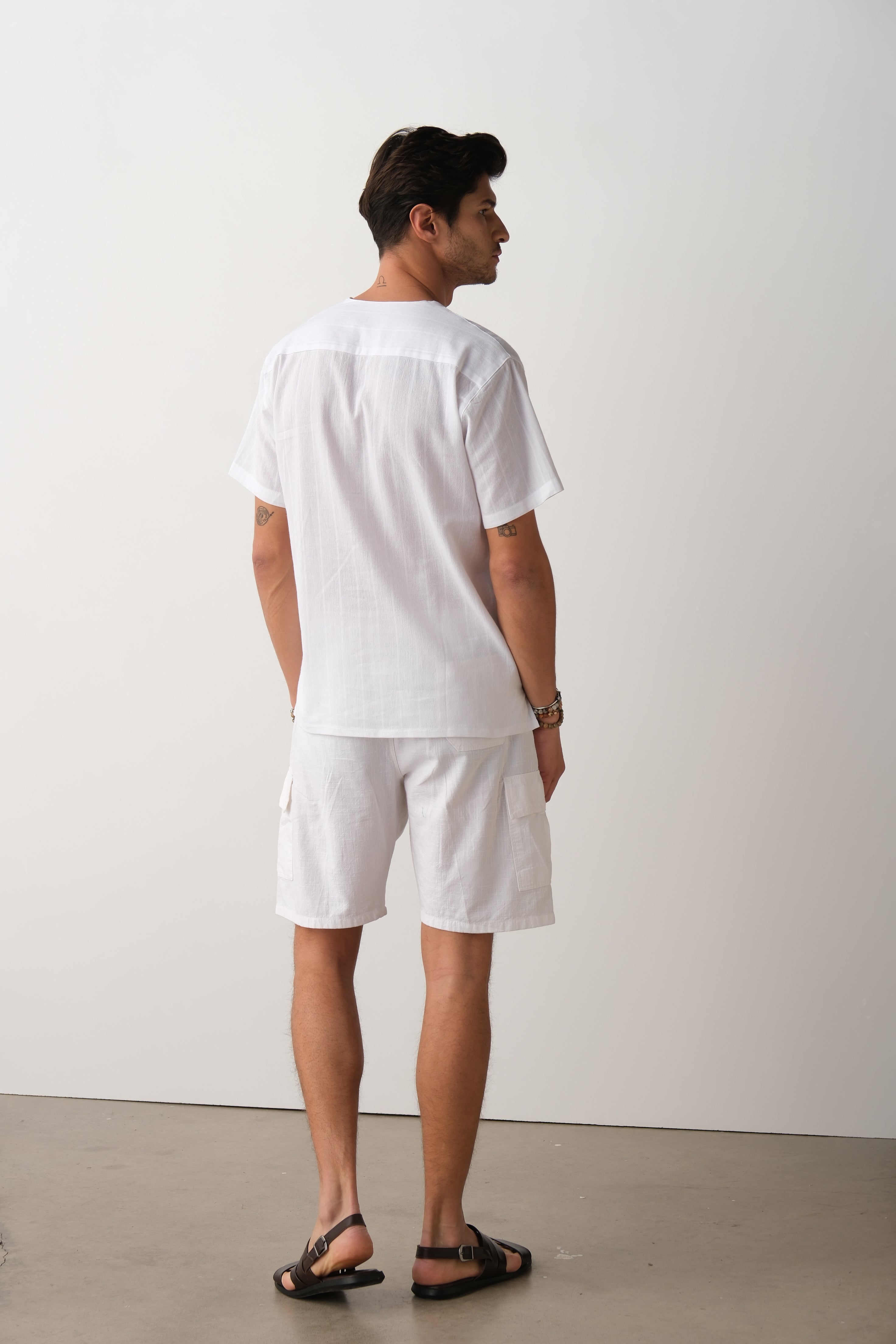 Lurea – Man T-Shirt