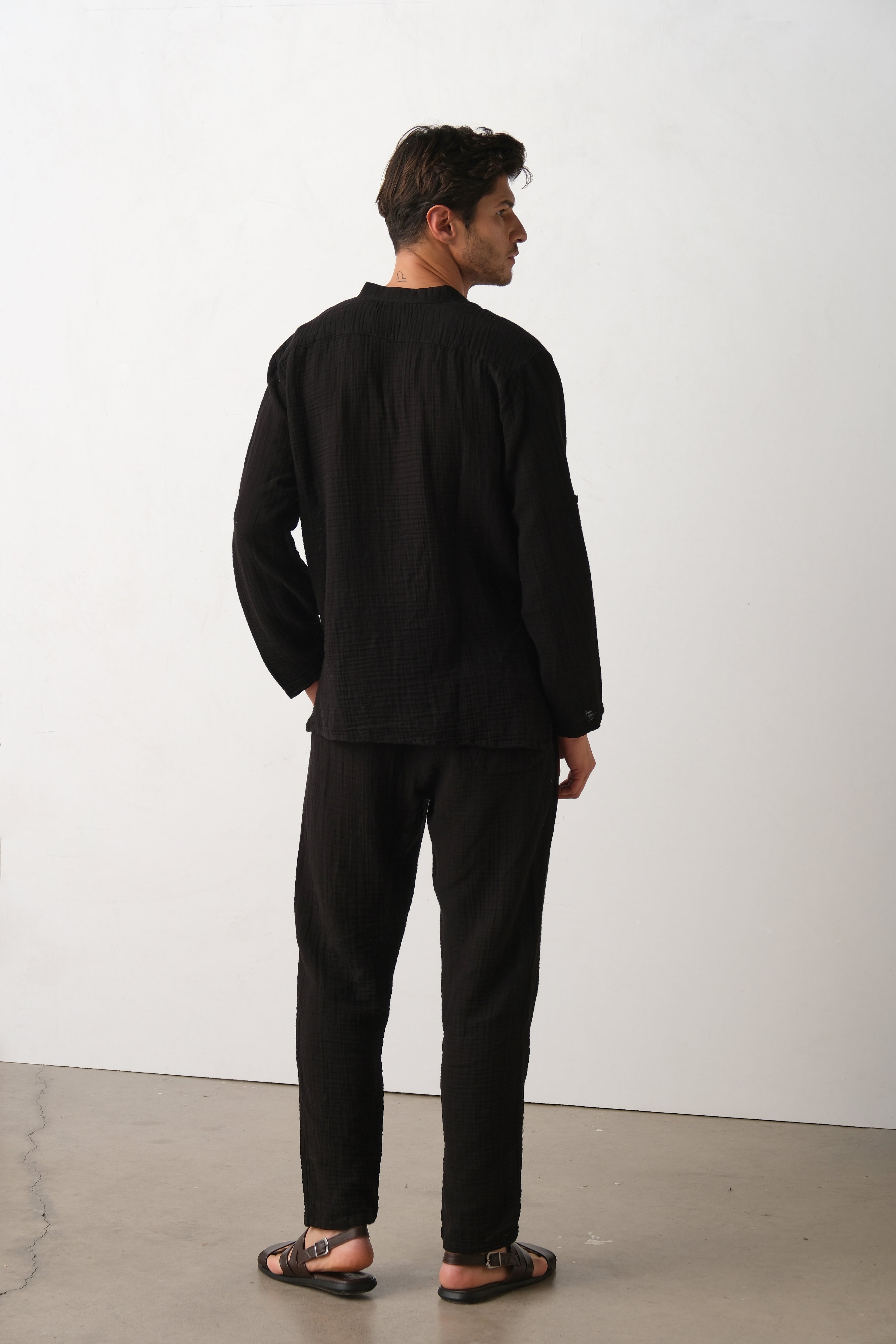 Efendy – Man Long Sleeve Shirt