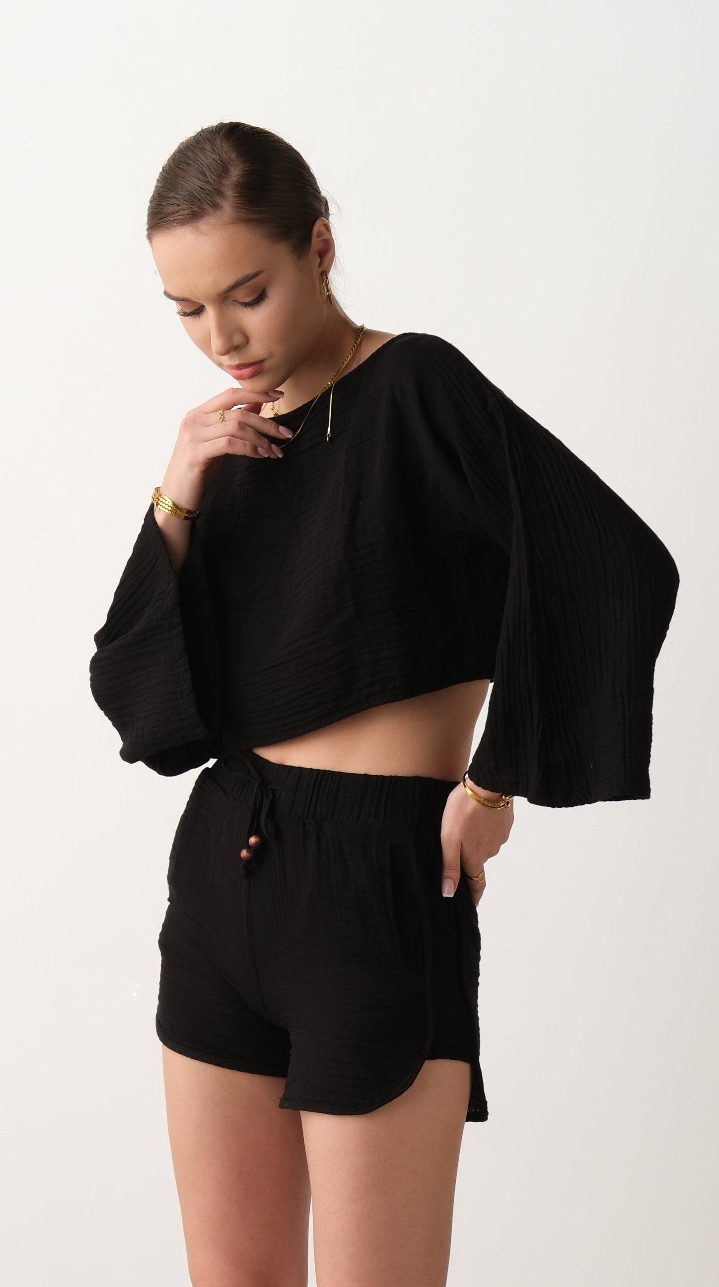 Zayna – Woman Crop Top
