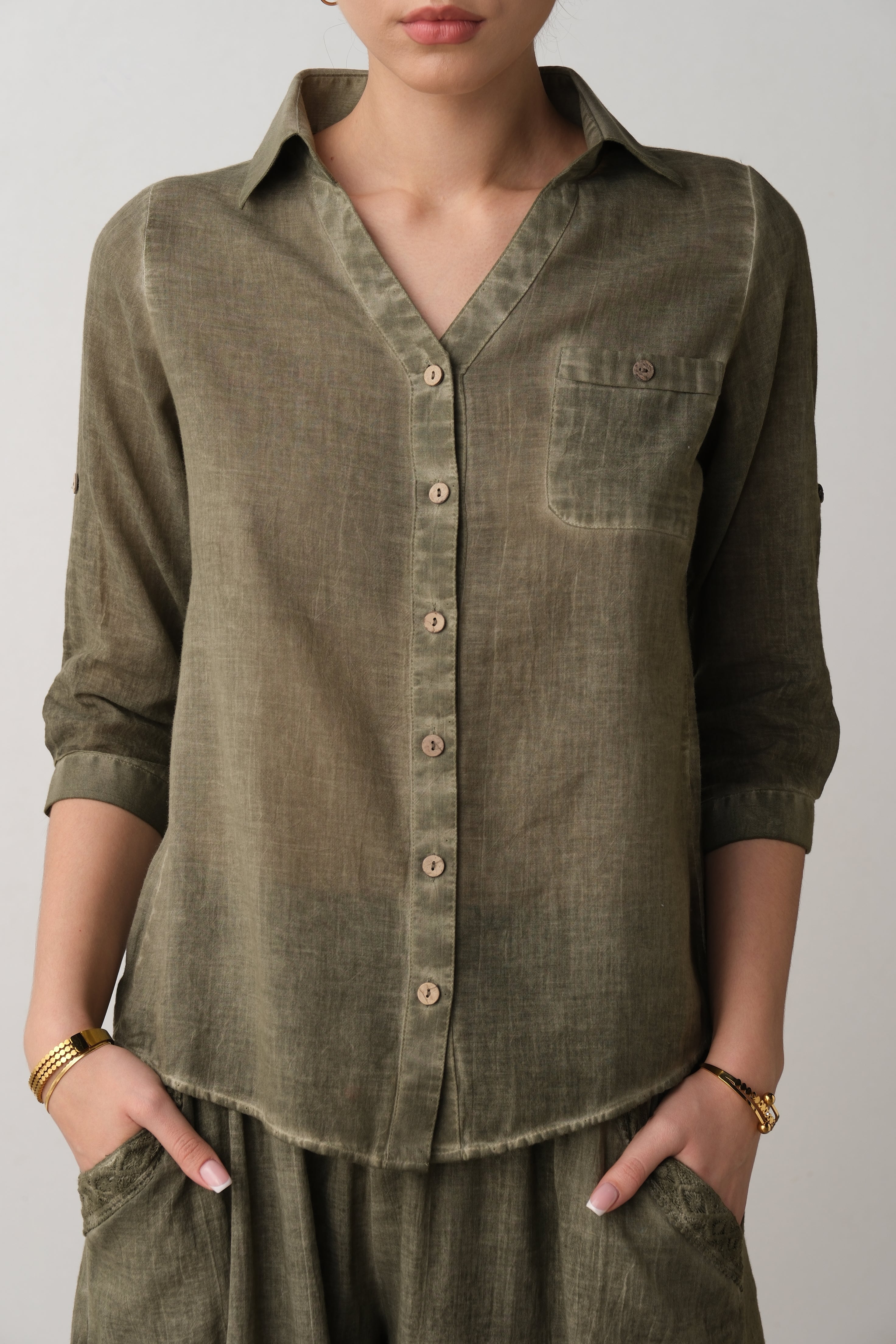 Nasma – Woman Long Sleeve Shirt