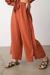 Alia – Woman Trousers