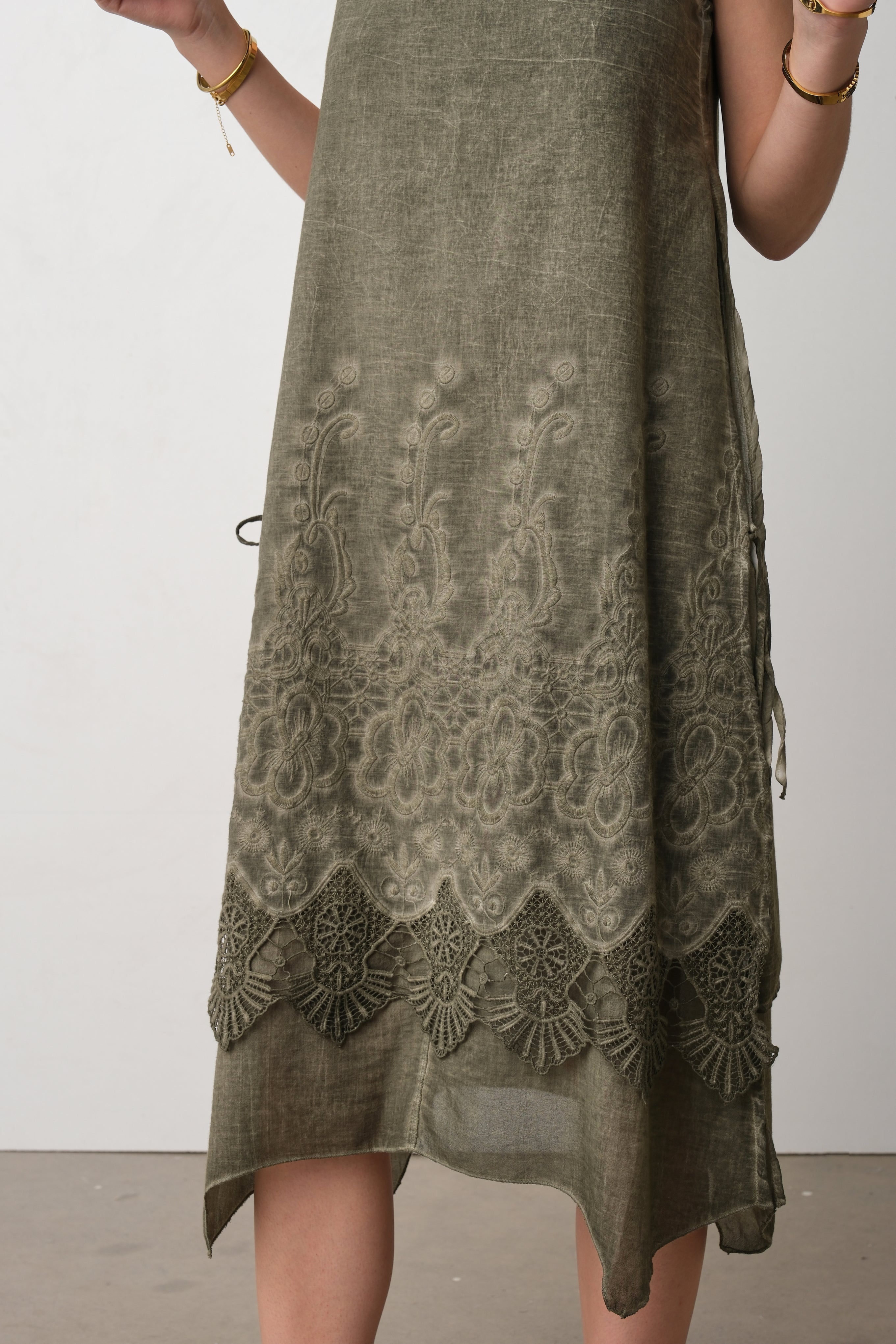 Rana - Woman Midi Dress